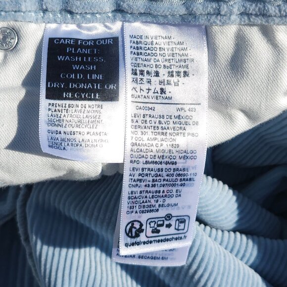 Levis 559 Men’s Size 38 x 30 Premium Wide Leg Soft Corduroy Pants Baby Blue - Picture 3 of 7